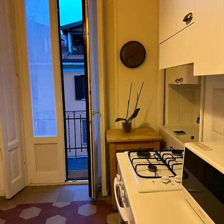 Apartment Xenia - Bright And Elegant Milan