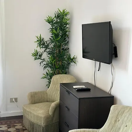 Xenia - Bright And Elegant Apartment Milan