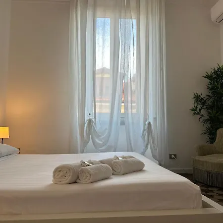 Xenia - Bright And Elegant * Milan